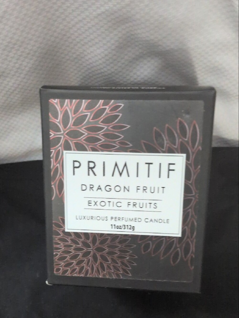 Izzy And Oliver Primitif Dragon Fruit Scented Candle - Picture 10 of 10